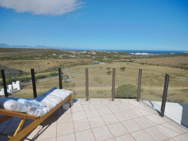 Fly Me To The Moon Guesthouse Mossel Bay Luaran gambar