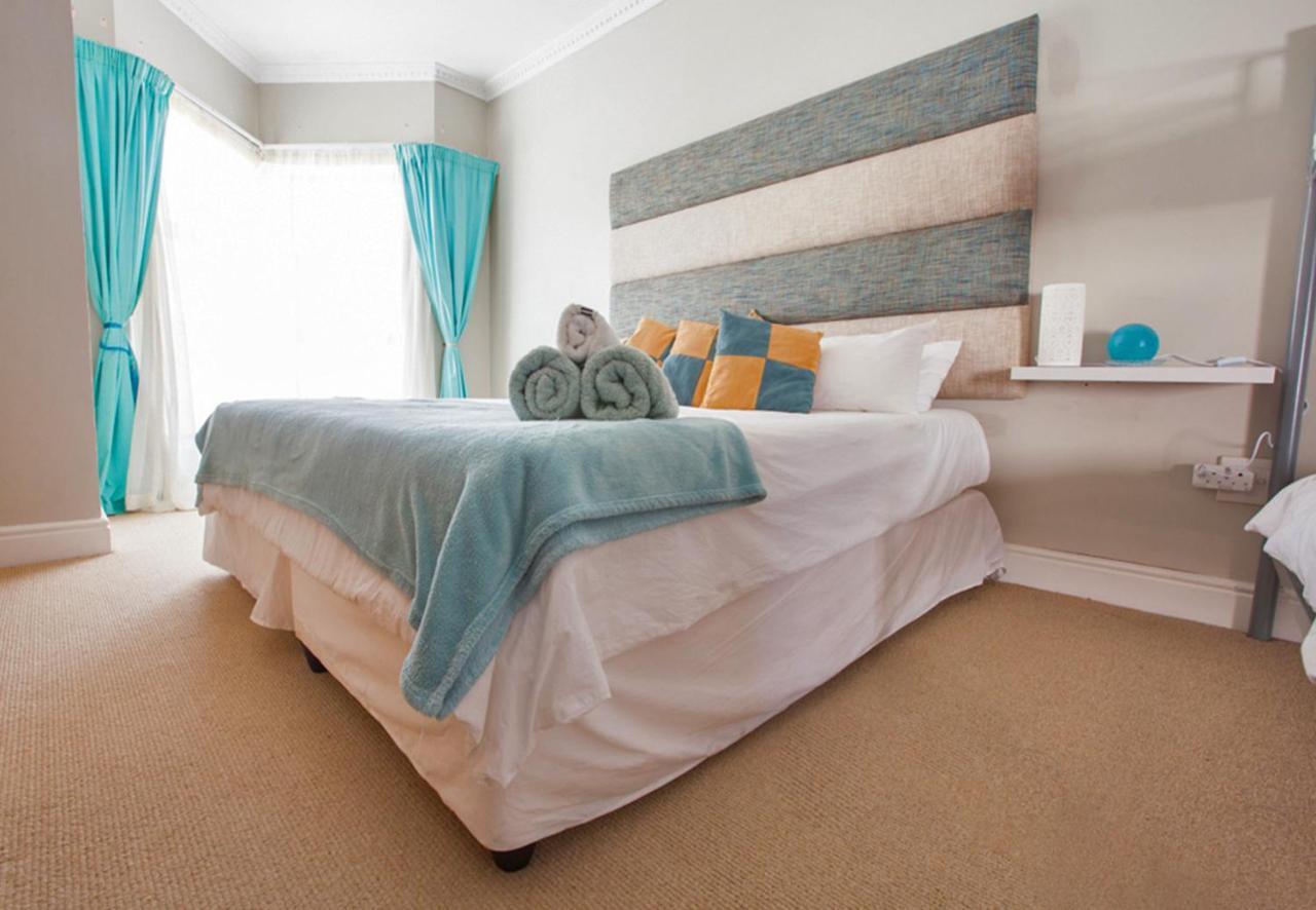 Fly Me To The Moon Guesthouse Mossel Bay Luaran gambar